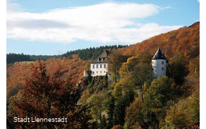 Burg Bilstein im Herbst